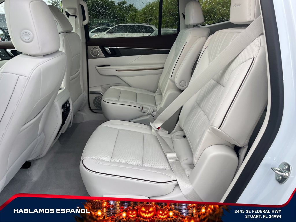 New 2026 Buick Enclave Avenir w/ Super Cruise Package AWD/4WD image 12