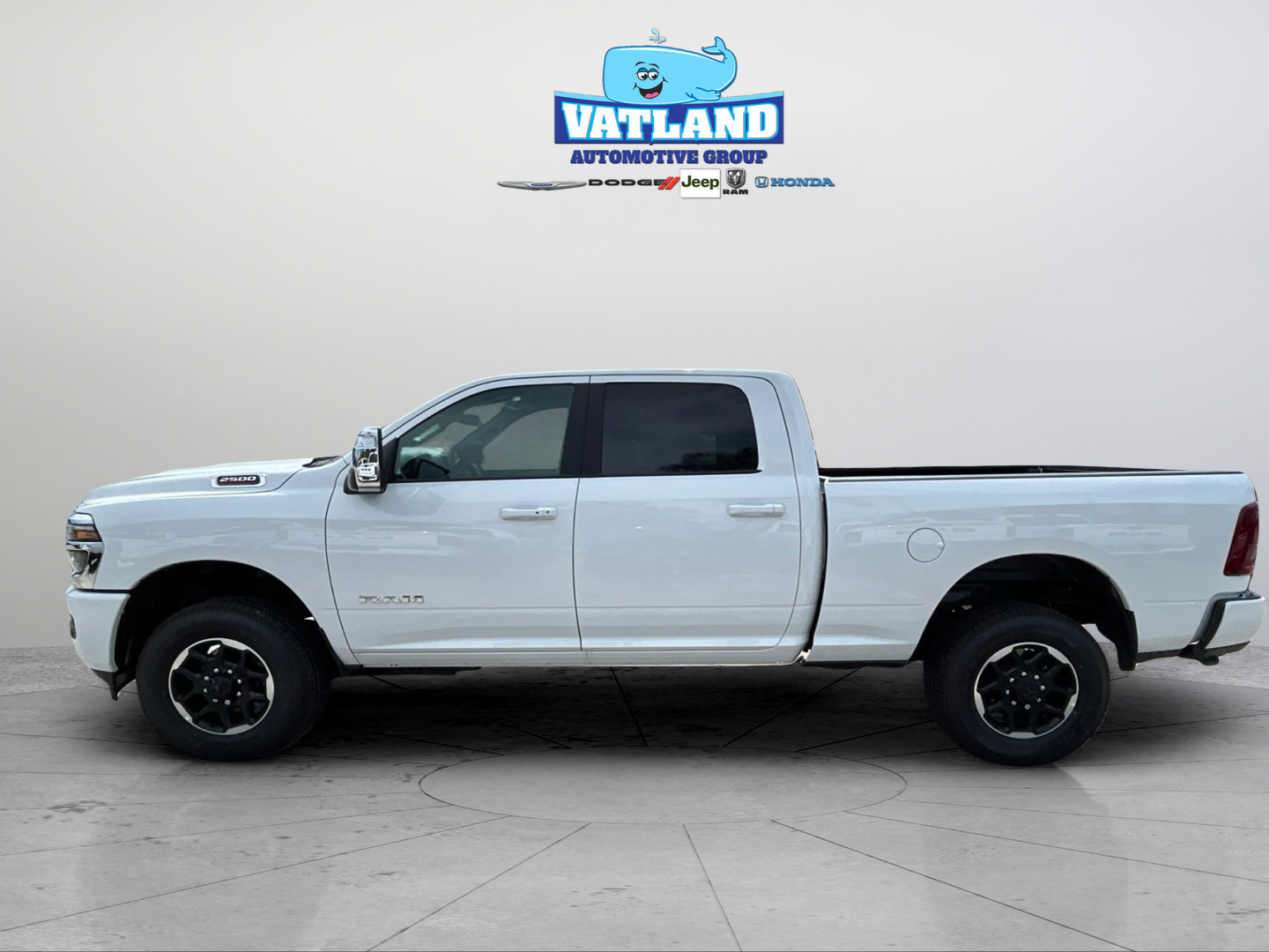 New 2026 RAM 2500 Laramie AWD/4WD image 2