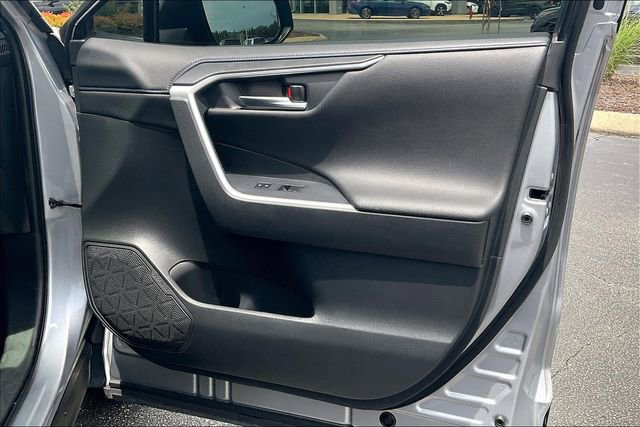 Used 2019 Toyota RAV4 XSE AWD/4WD image 24