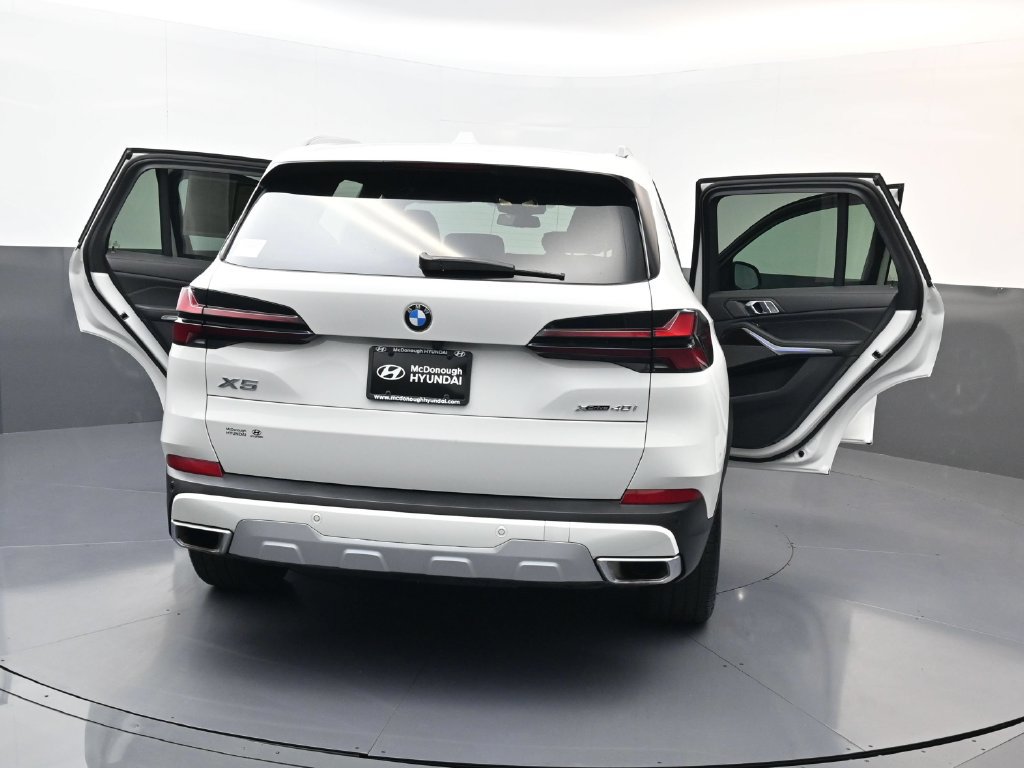 Used 2026 BMW X5 xDrive40i AWD/4WD image 33
