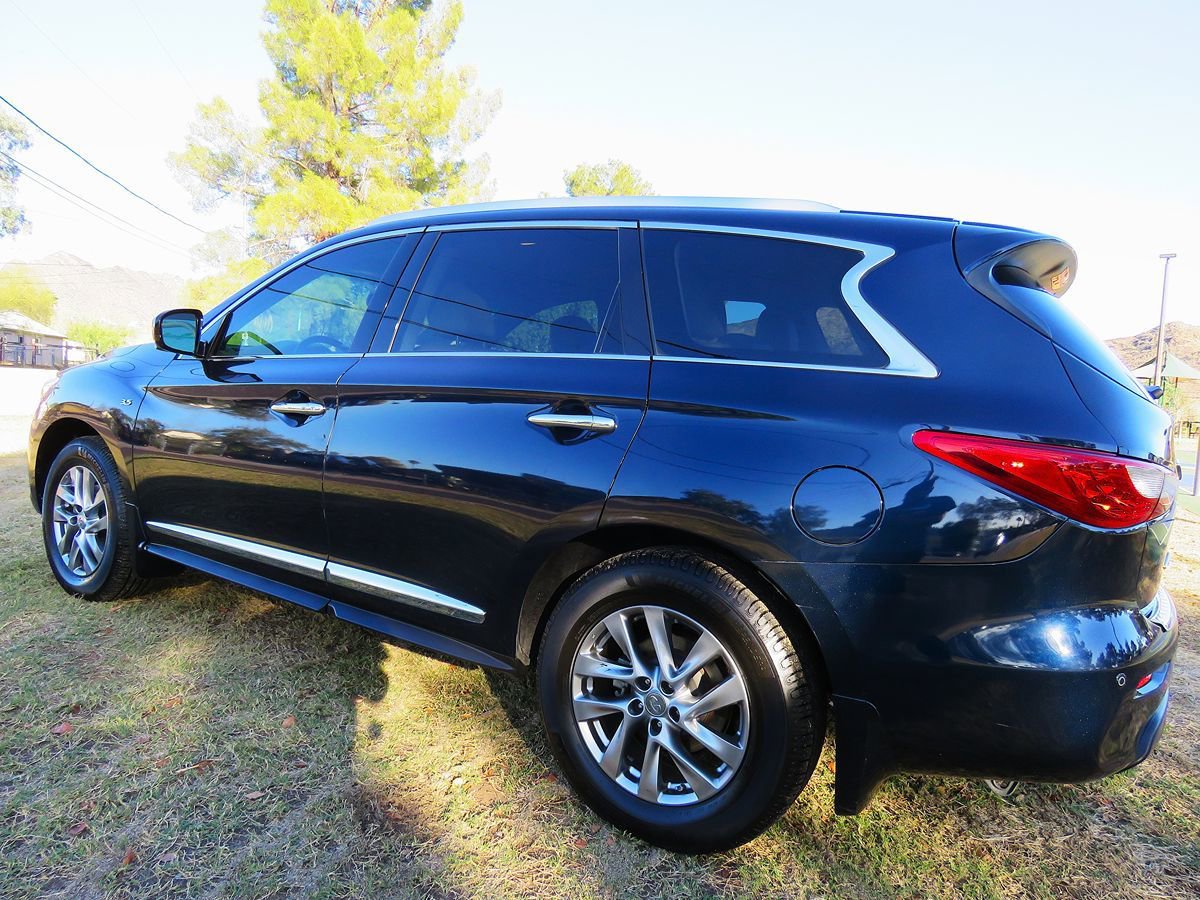 Used 2015 INFINITI QX60 AWD w/ Premium Plus Package image 4