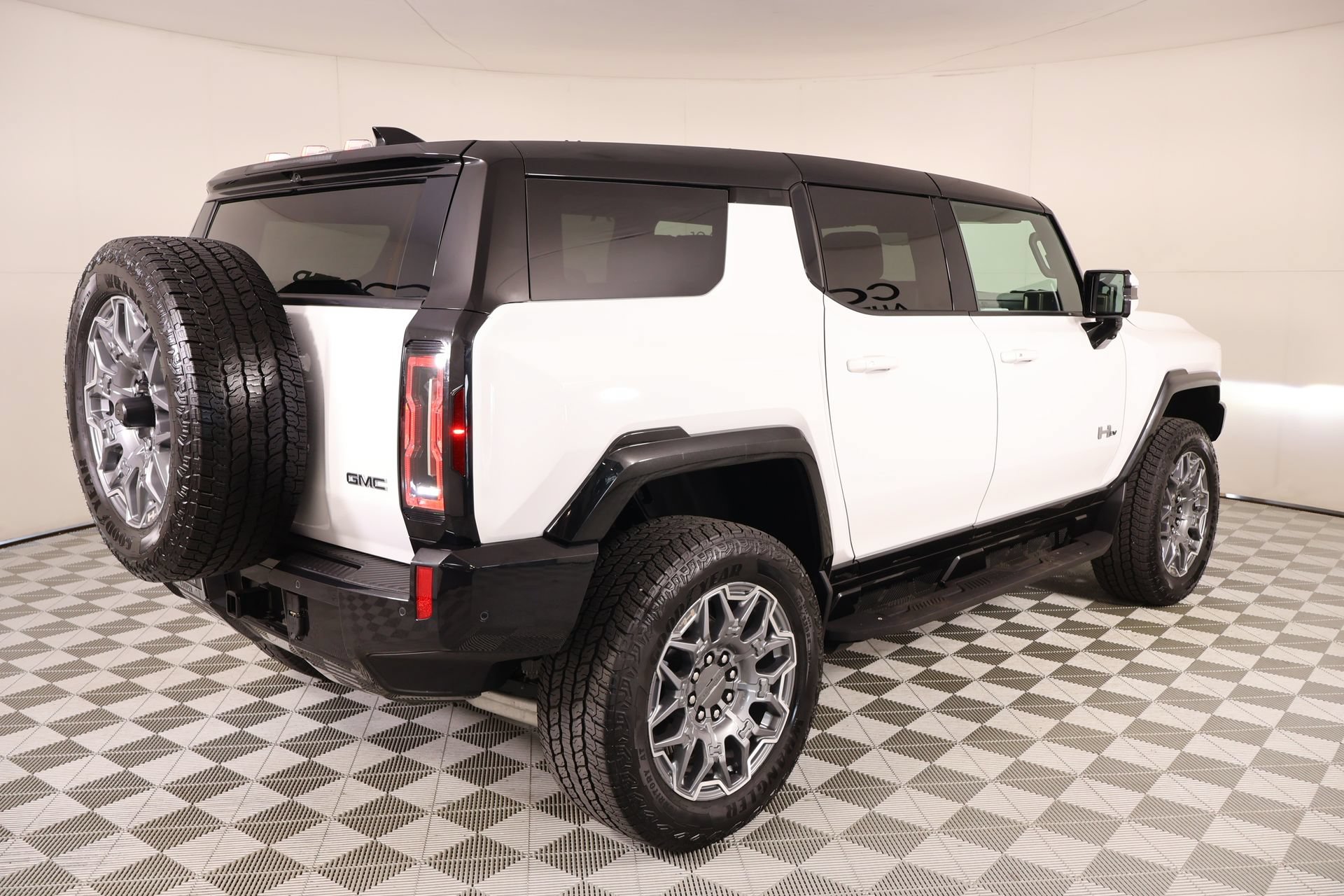 Used 2025 GMC Hummer EV 3X AWD/4WD image 21