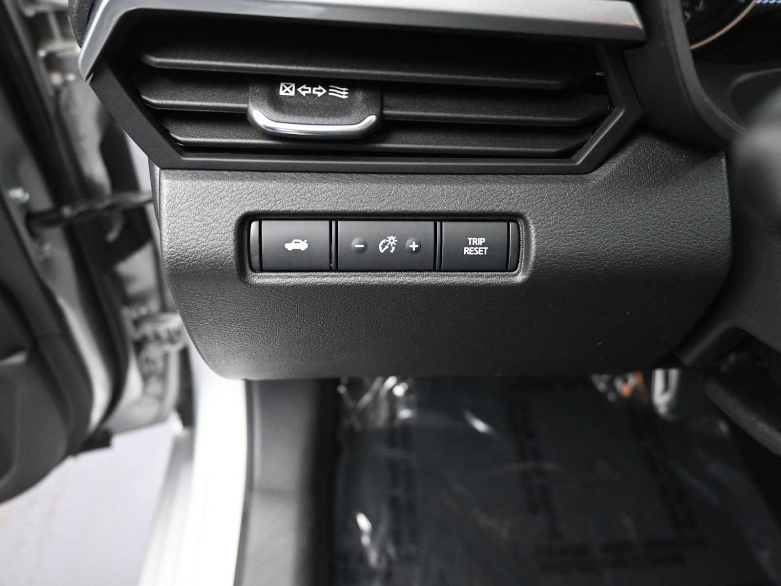 Used 2023 Nissan Altima 2.5 SV image 11