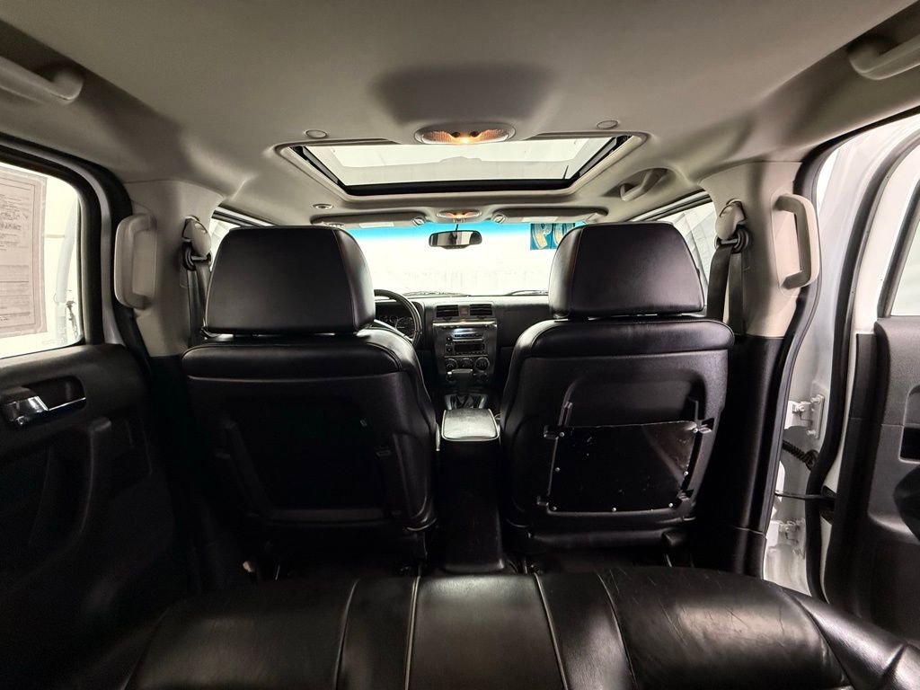 Used 2009 HUMMER H3T image 27