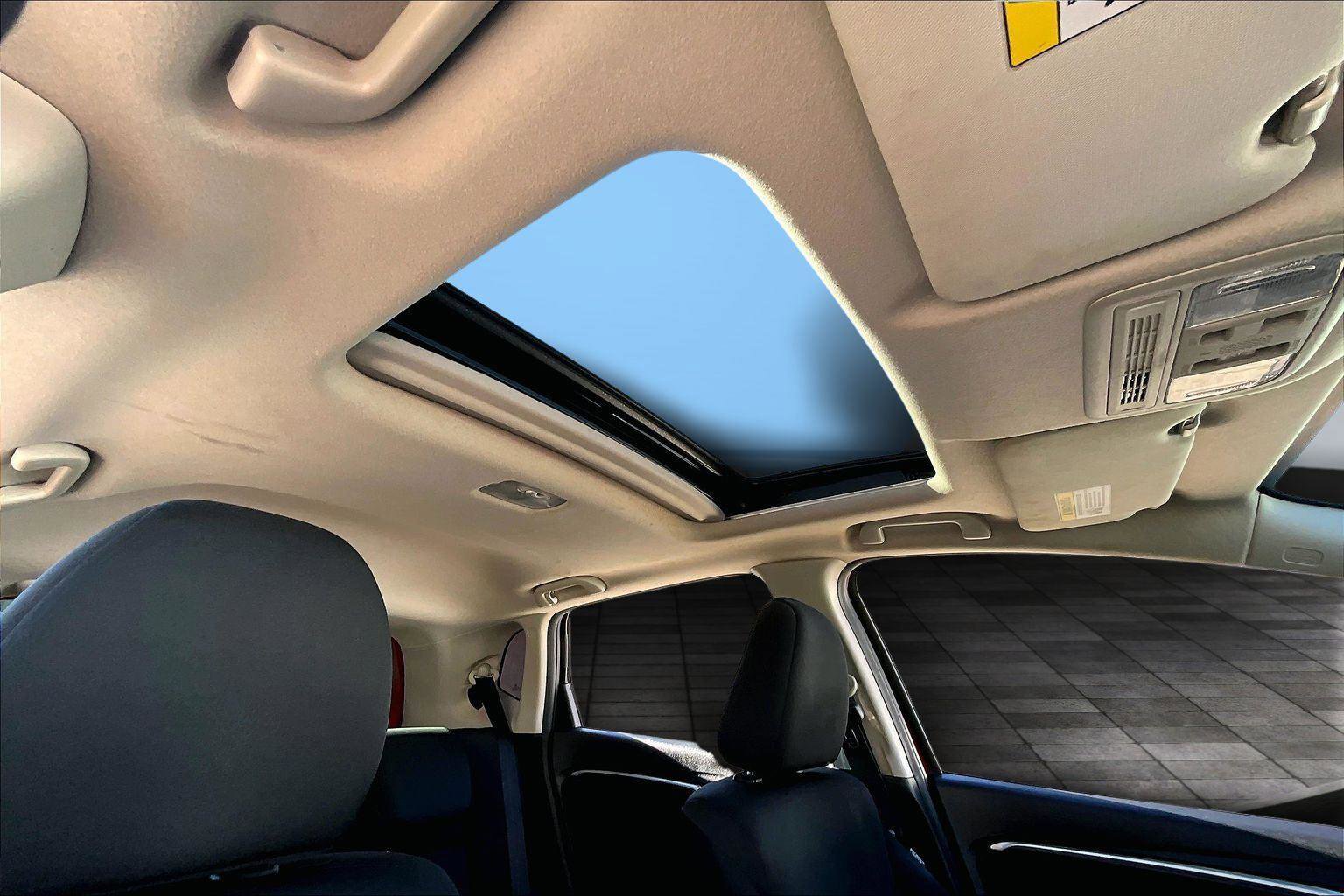 Used 2020 Honda Fit EX image 22