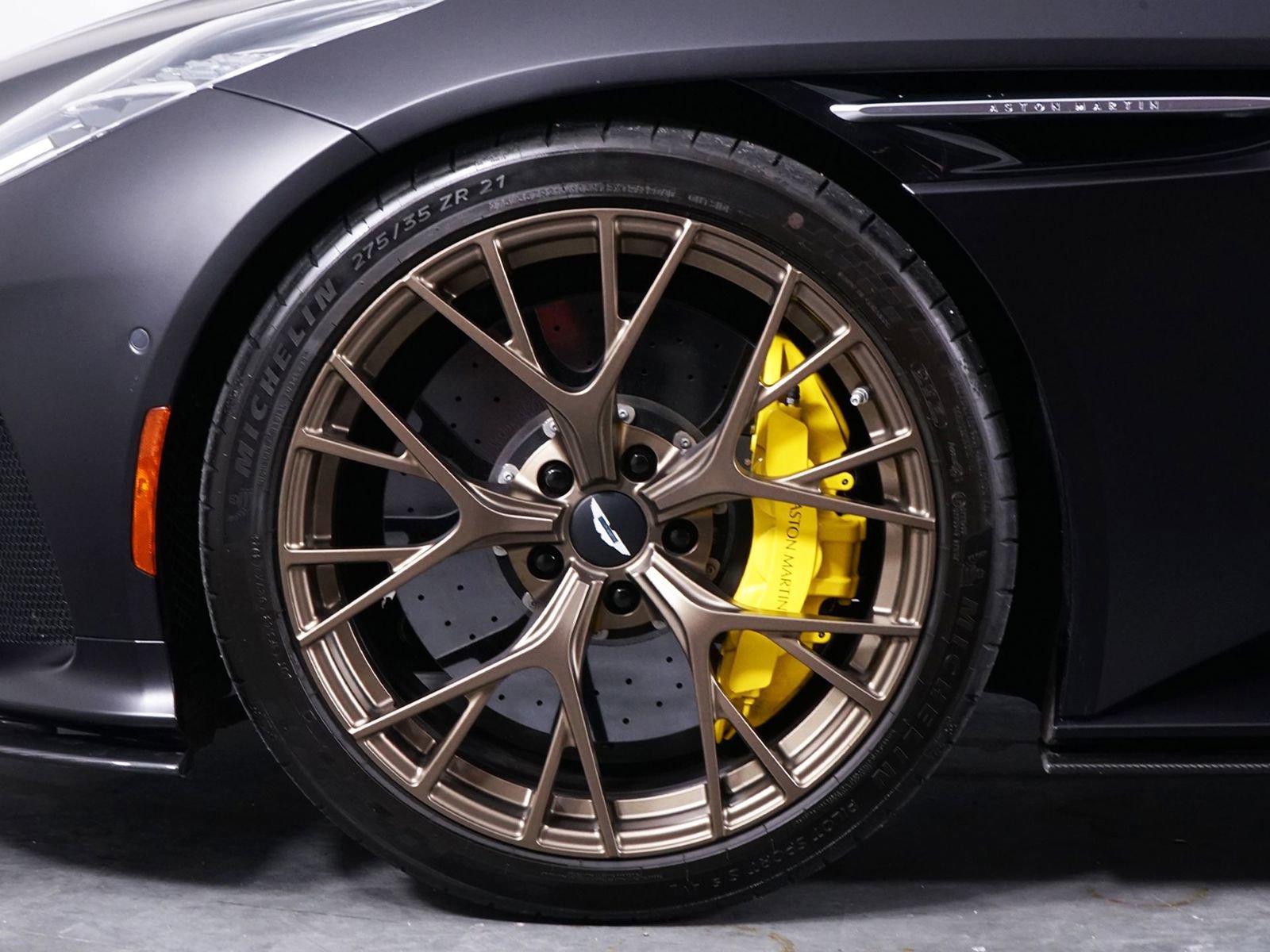 Used 2024 Aston Martin DB12 Base image 16