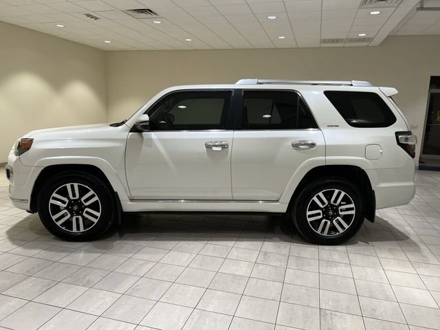 Used 2018 Toyota 4Runner Limited AWD/4WD image 2