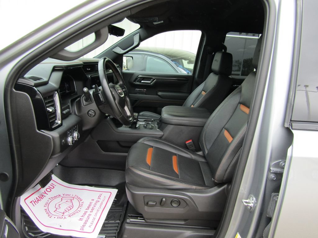 Used 2024 GMC Sierra 1500 AT4 w/ Technology Package AWD/4WD image 31