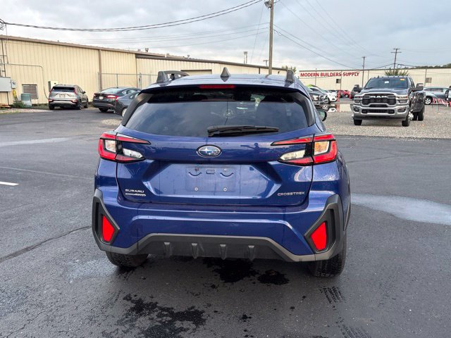 Used 2025 Subaru Crosstrek 2.5i Premium AWD/4WD image 10
