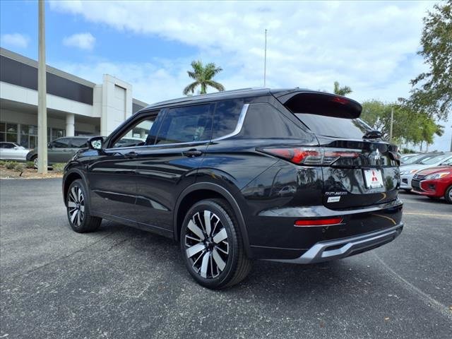 New 2025 Mitsubishi Outlander SEL image 5