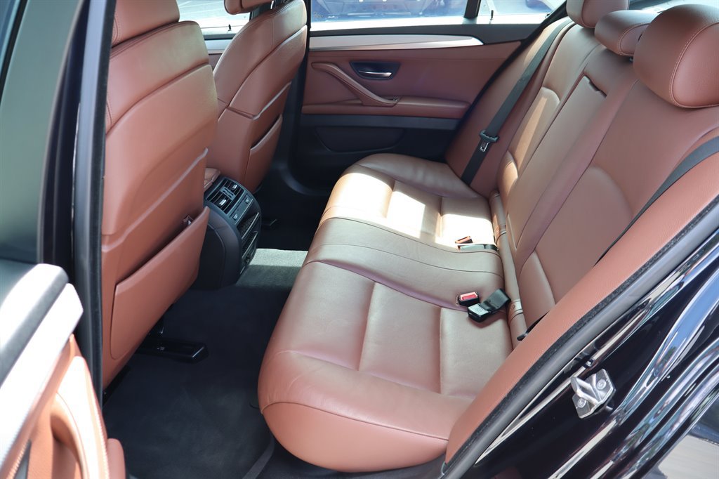 Used 2013 BMW 528i xDrive Sedan AWD/4WD image 16