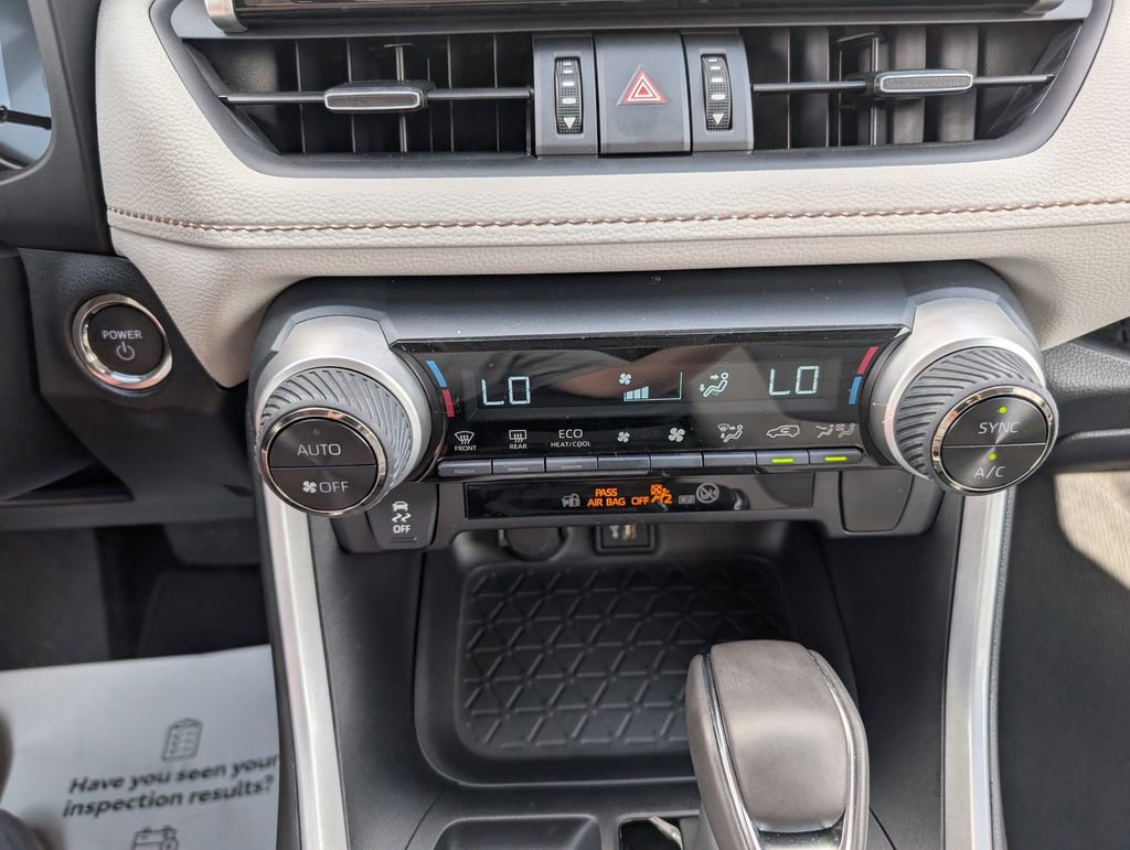 Used 2025 Toyota RAV4 XLE Premium image 15