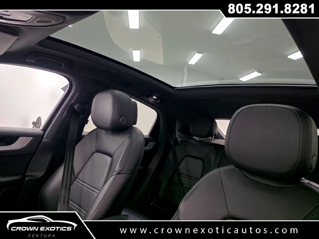 Used 2024 Porsche Cayenne S AWD/4WD image 25