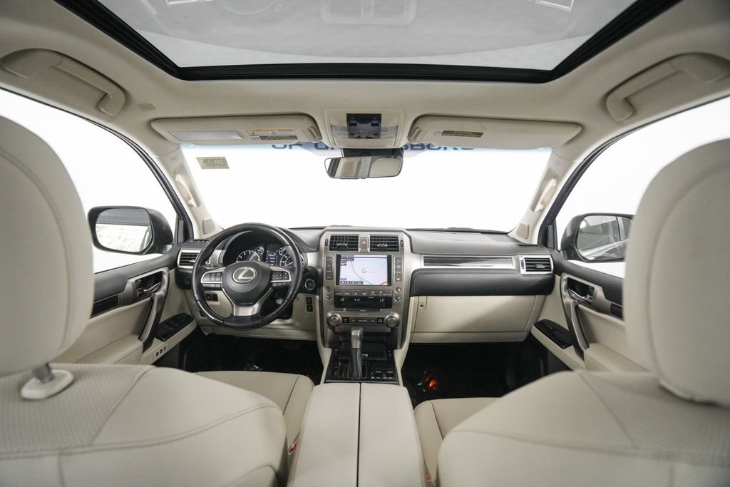 Used 2020 Lexus GX 460 Premium w/ Premium Package AWD/4WD image 15