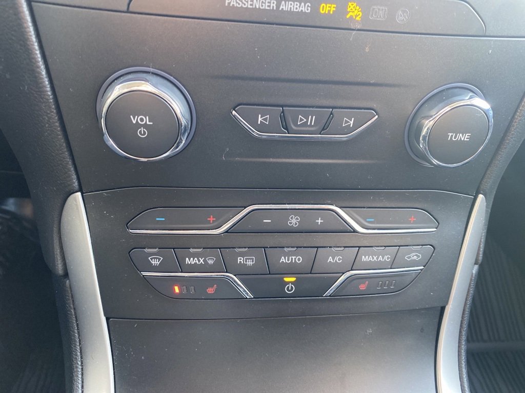 Used 2019 Ford Edge SEL w/ Equipment Group 201A image 17