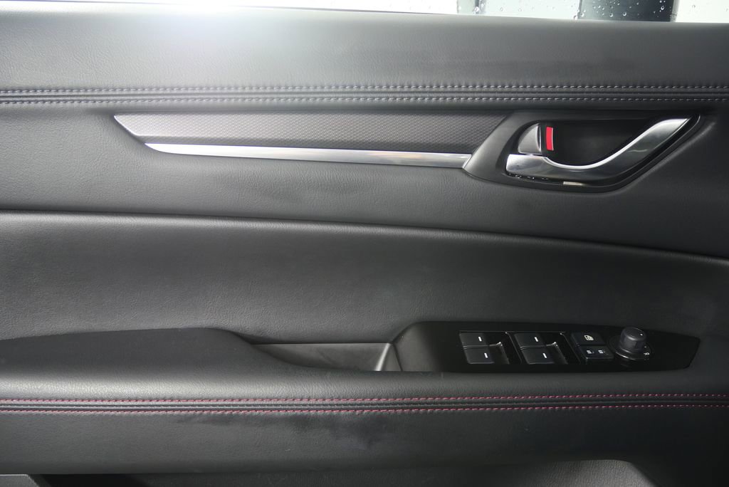 Used 2022 MAZDA CX-5 Carbon Edition image 9