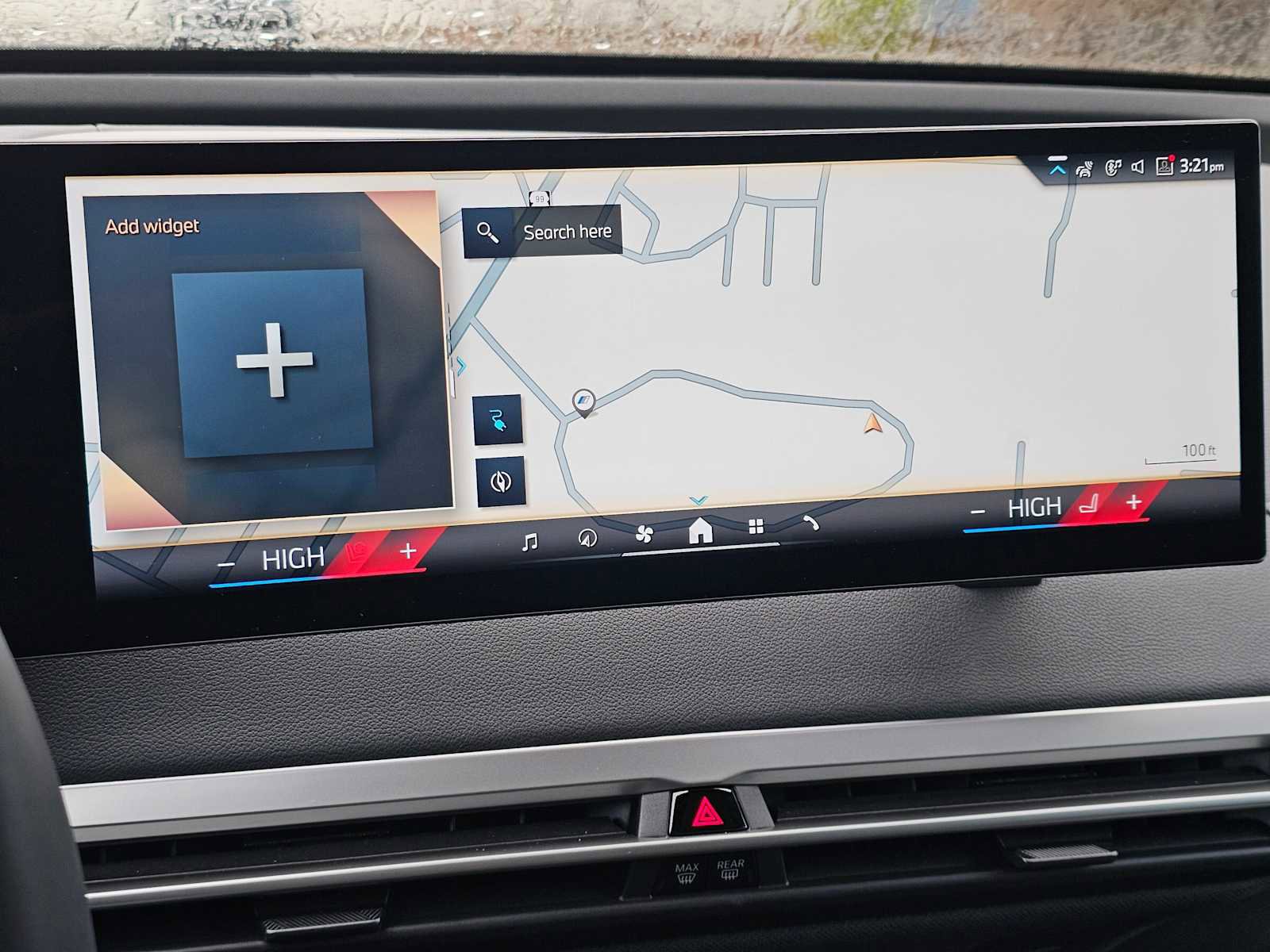 Used 2025 BMW iX xDrive50 w/ Sport Package image 28