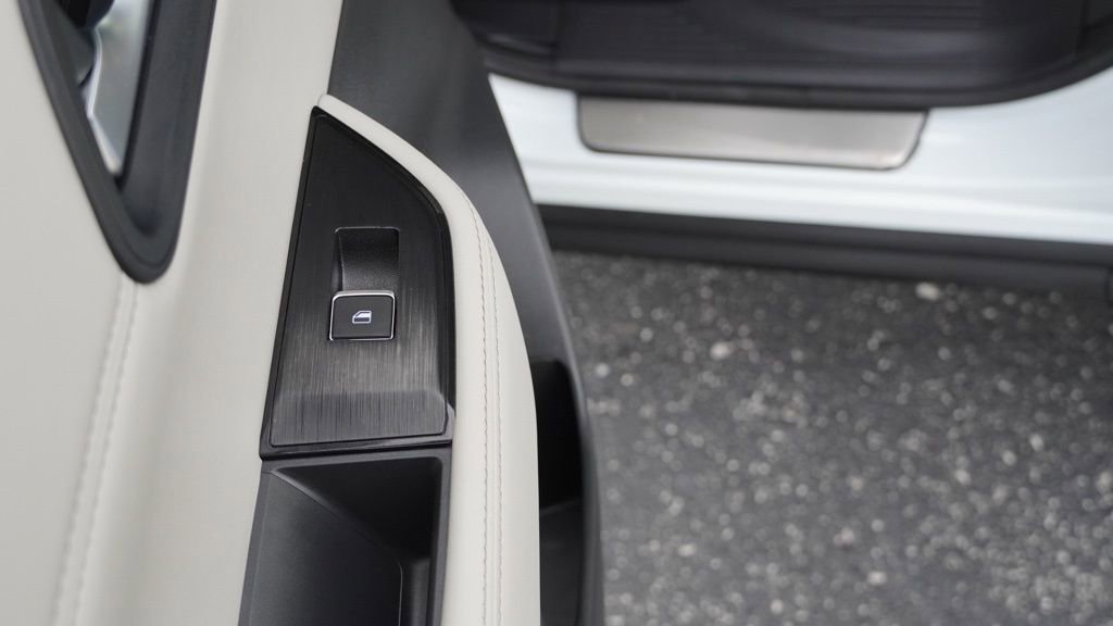 Used 2024 Nissan Rogue SL w/ SL Premium Package image 19