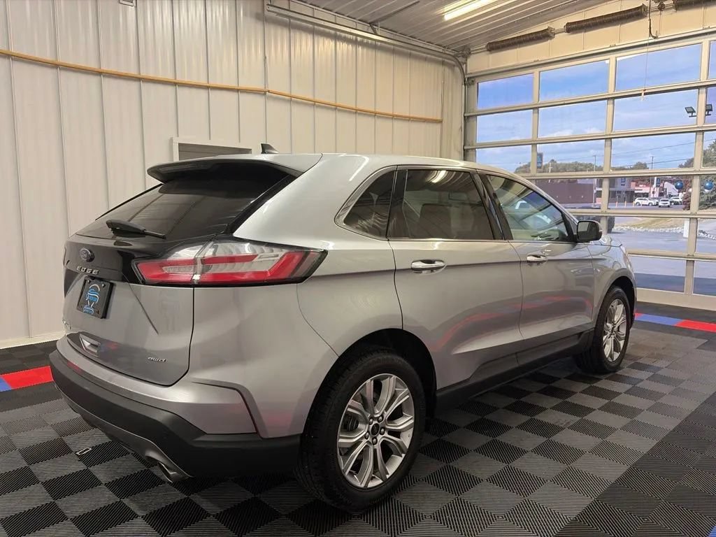 Used 2024 Ford Edge Titanium AWD/4WD image 4