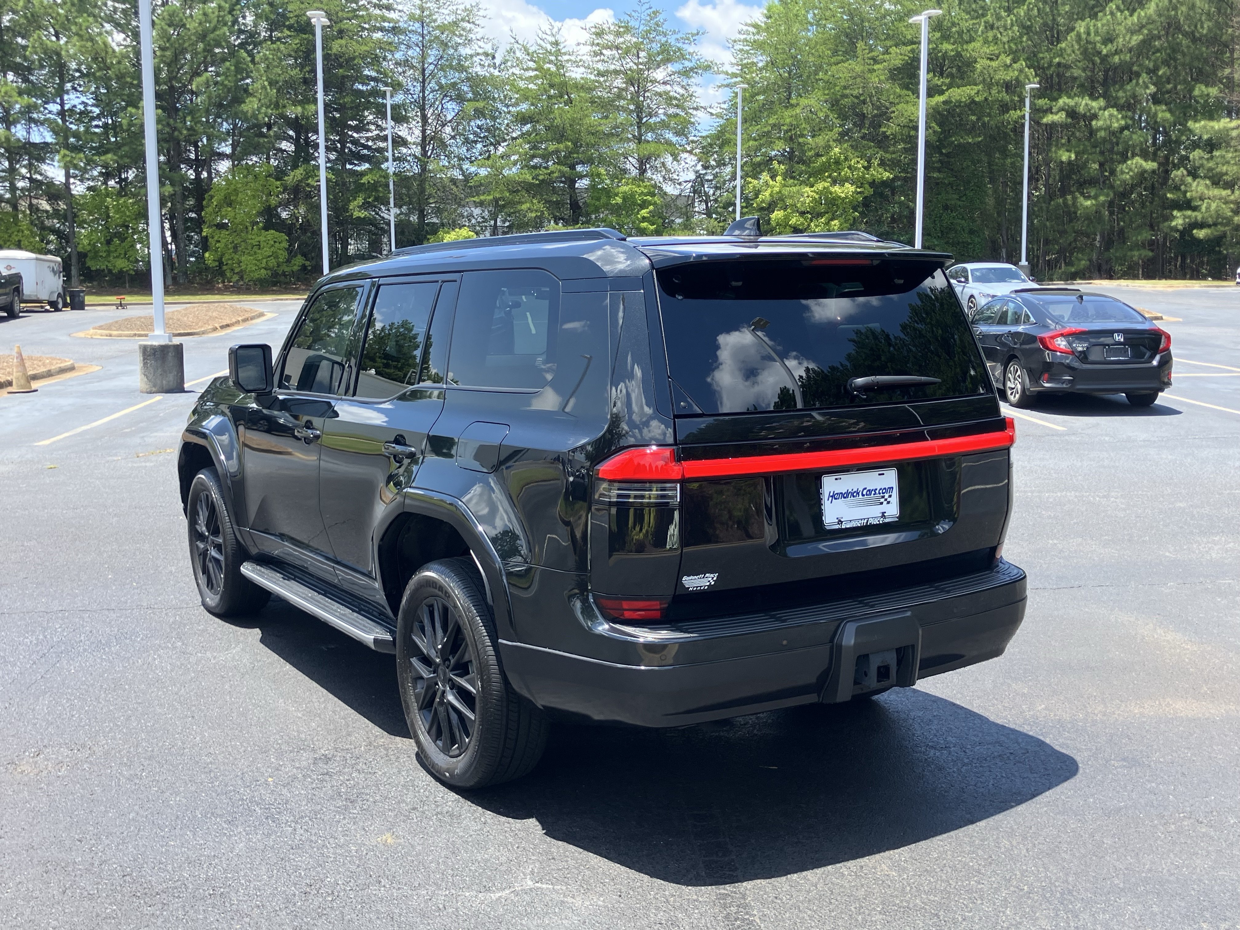 Used 2024 Lexus GX 550 w/ Cold Area Package AWD/4WD image 8