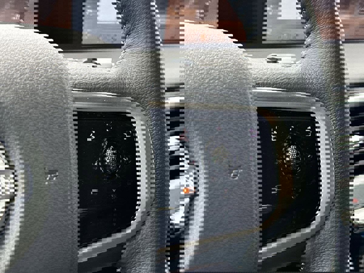 New 2026 Nissan Armada SL w/ Captain's Chari Seat Package image 26