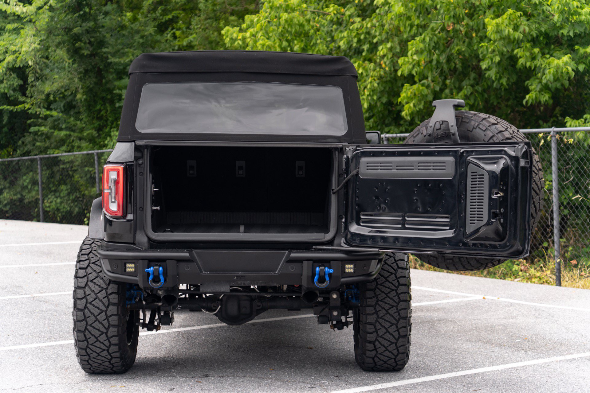 Used 2024 Ford Bronco Outer Banks AWD/4WD image 40