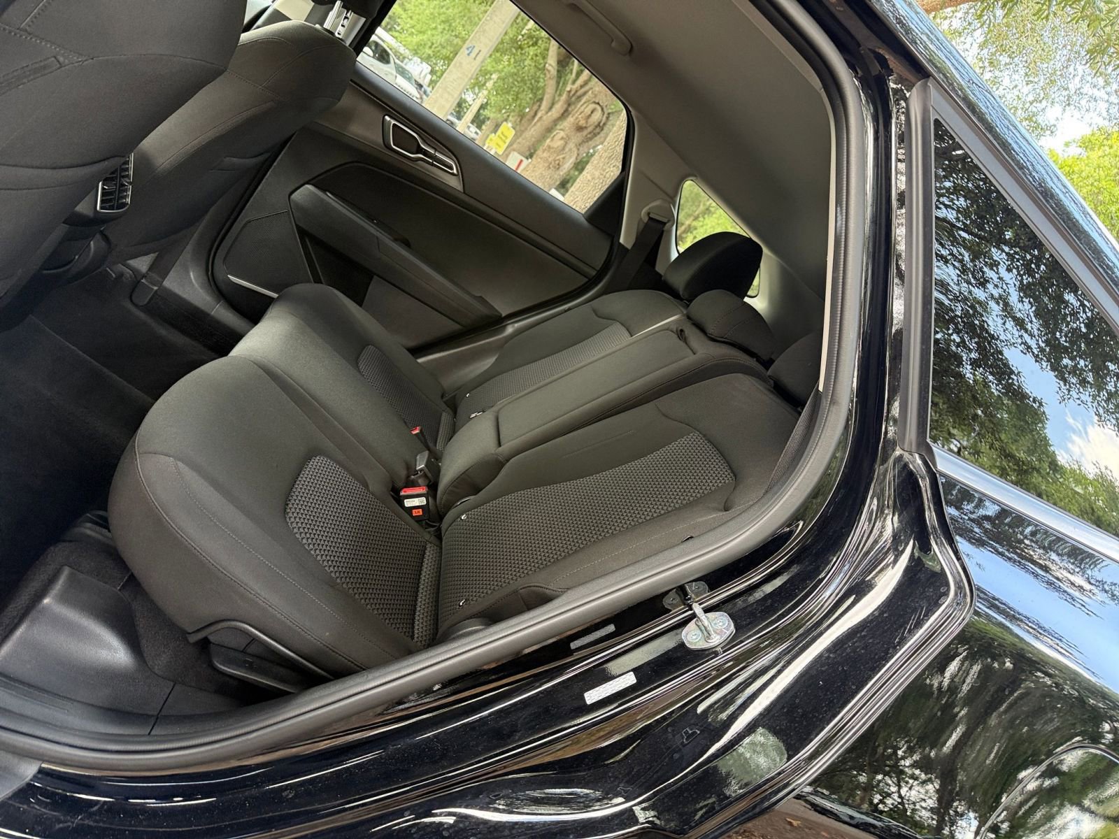 Used 2025 Kia Sportage LX FWD image 23