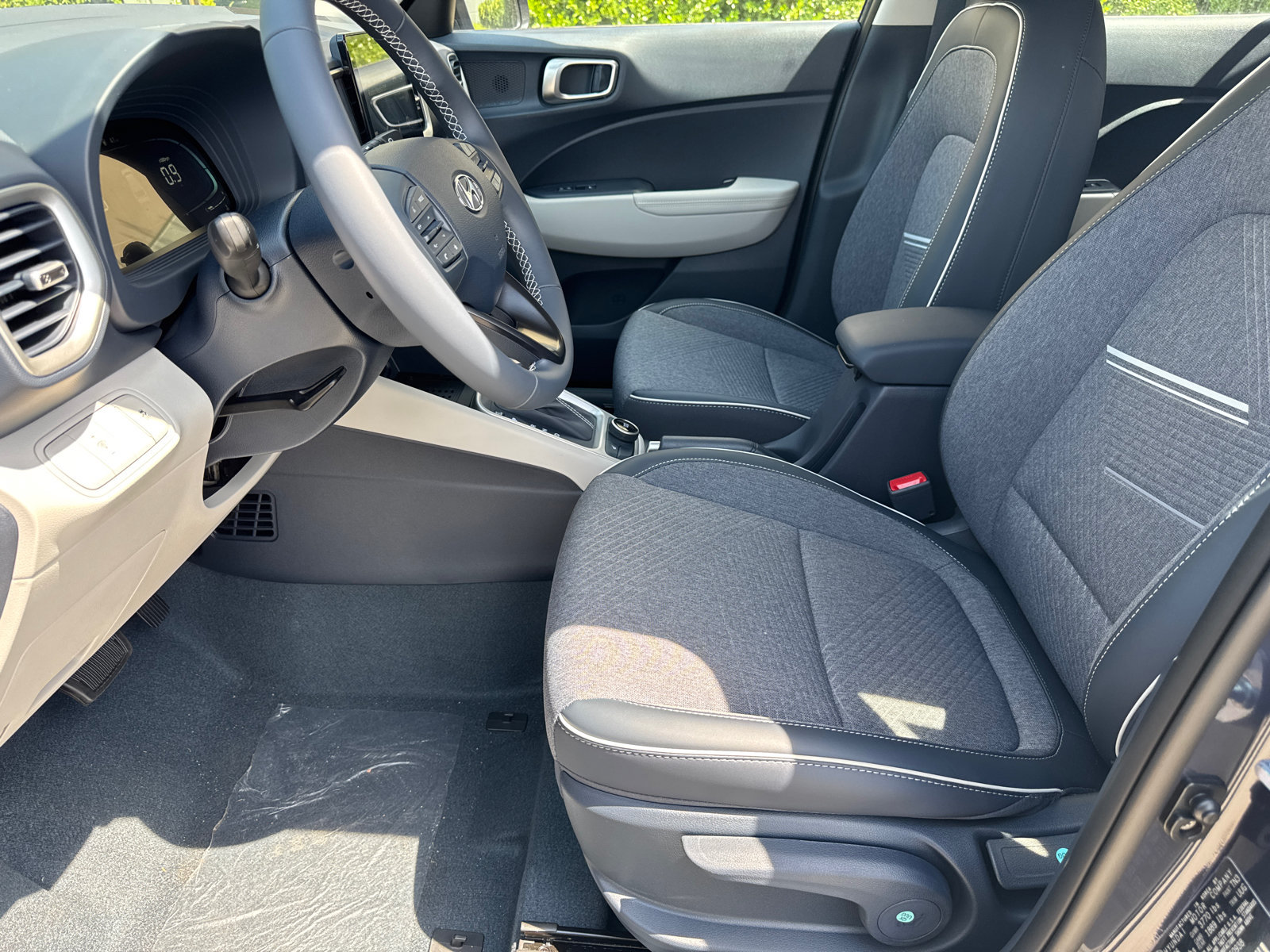 New 2026 Hyundai Venue SEL FWD image 10