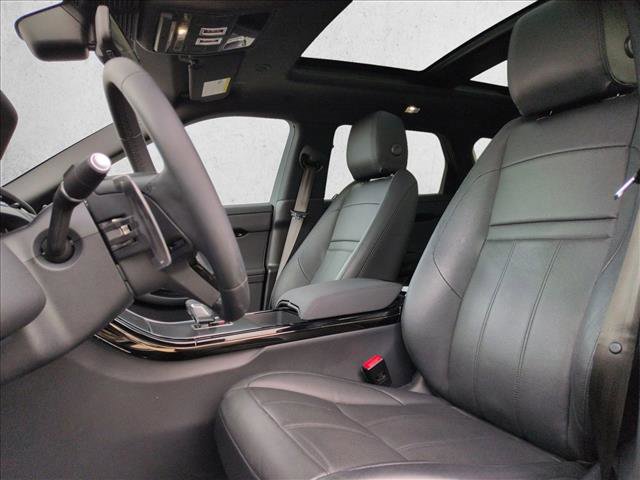 Used 2024 Land Rover Range Rover Evoque Dynamic SE AWD/4WD image 17