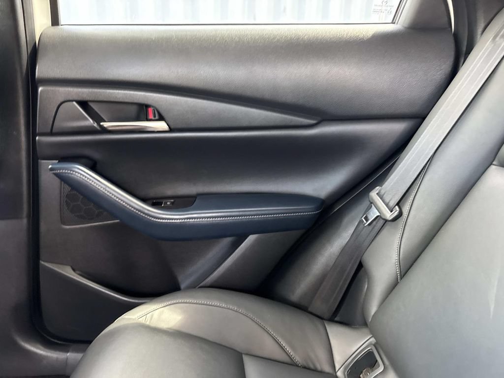 Used 2021 MAZDA CX-30 FWD 2.5 S w/ Preferred Package image 18