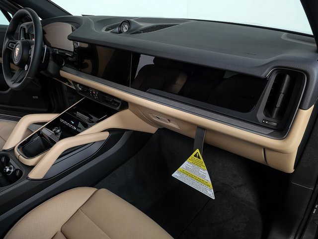 New 2026 Porsche Cayenne image 23