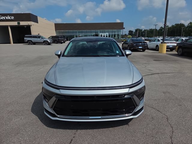 New 2026 Hyundai Sonata Limited FWD image 3