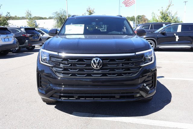New 2026 Volkswagen Atlas Cross Sport SEL R-Line image 2