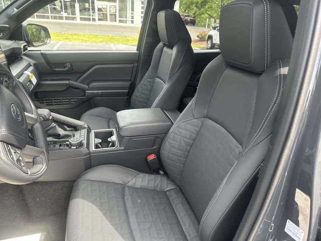 New 2026 Toyota 4Runner TRD Off-Road Premium AWD/4WD image 15