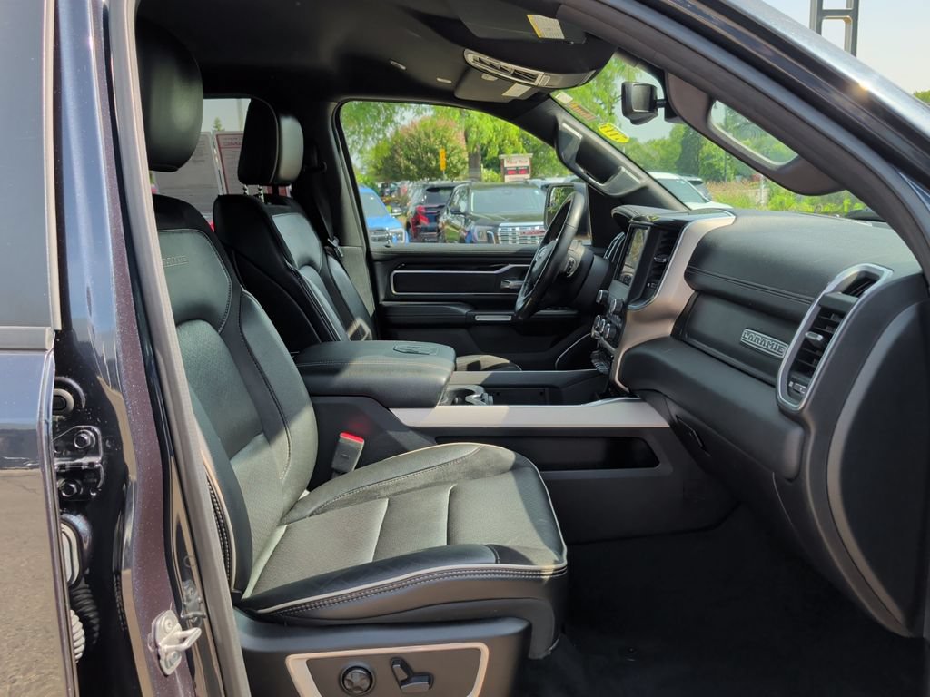 Used 2019 RAM 1500 Laramie w/ Sport Appearance Package AWD/4WD image 37