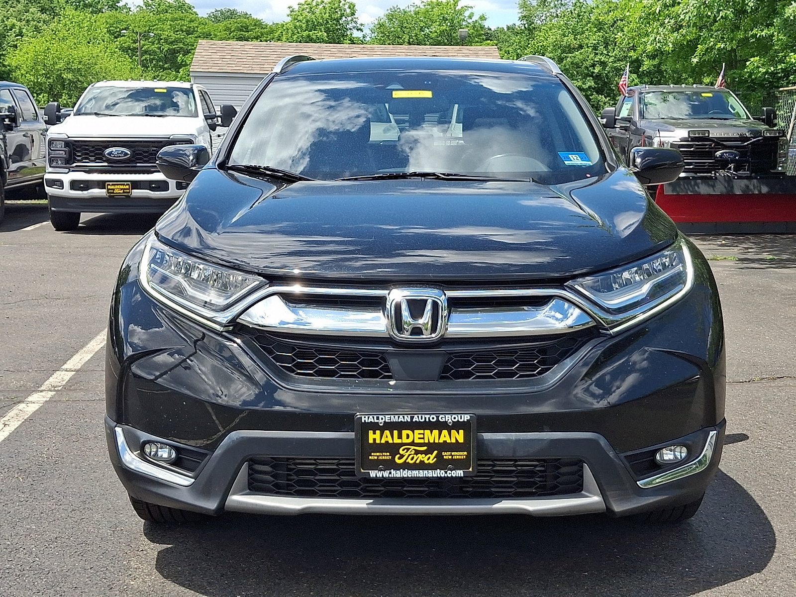 Used 2018 Honda CR-V Touring image 2