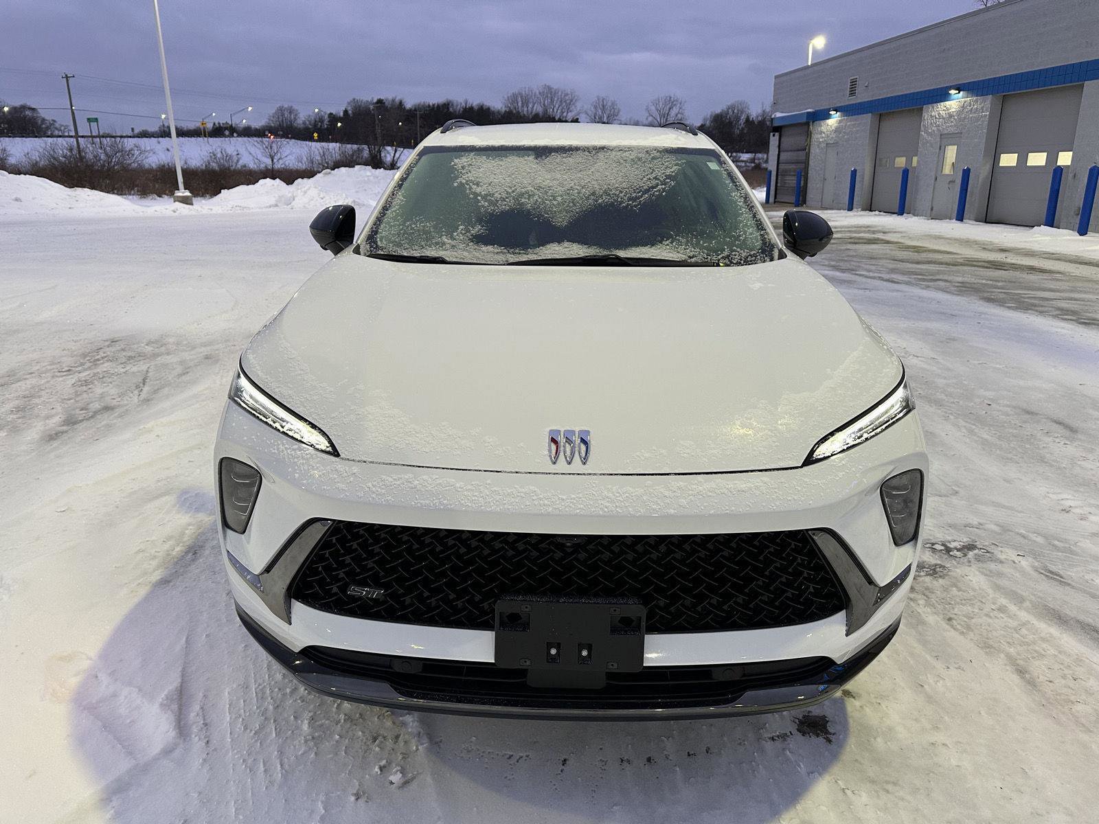 Used 2025 Buick Envision Sport Touring image 12