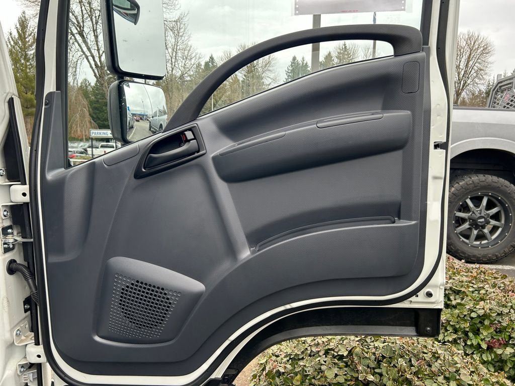 New 2024 Chevrolet Low Cab Forward 6500XD RWD image 21