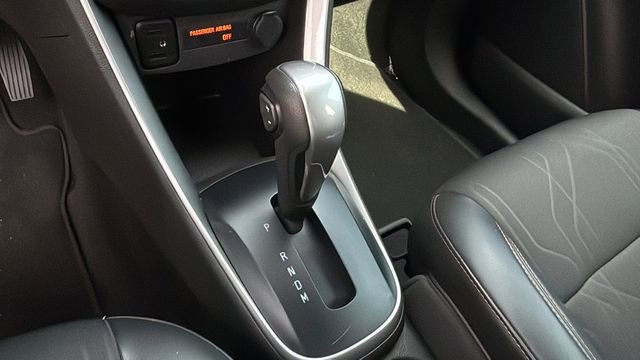 Used 2022 Chevrolet Trax LT w/ Driver Confidence Package image 29