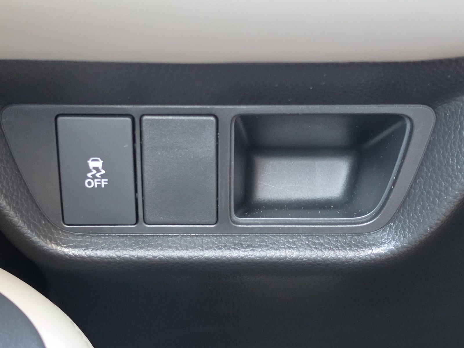 Used 2026 Honda HR-V EX-L image 16