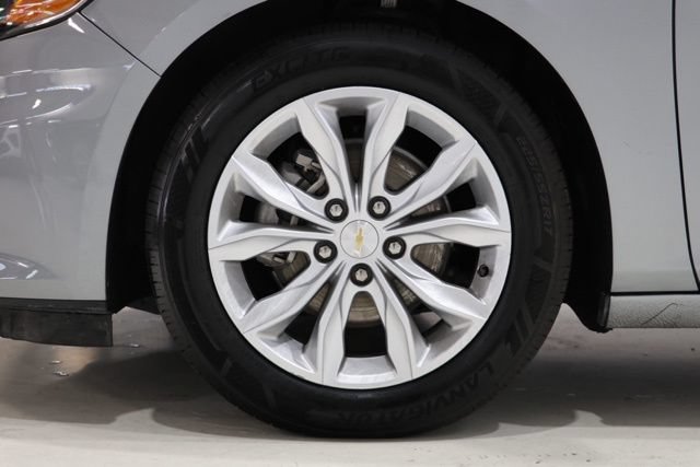 Used 2025 Chevrolet Malibu LT FWD image 9