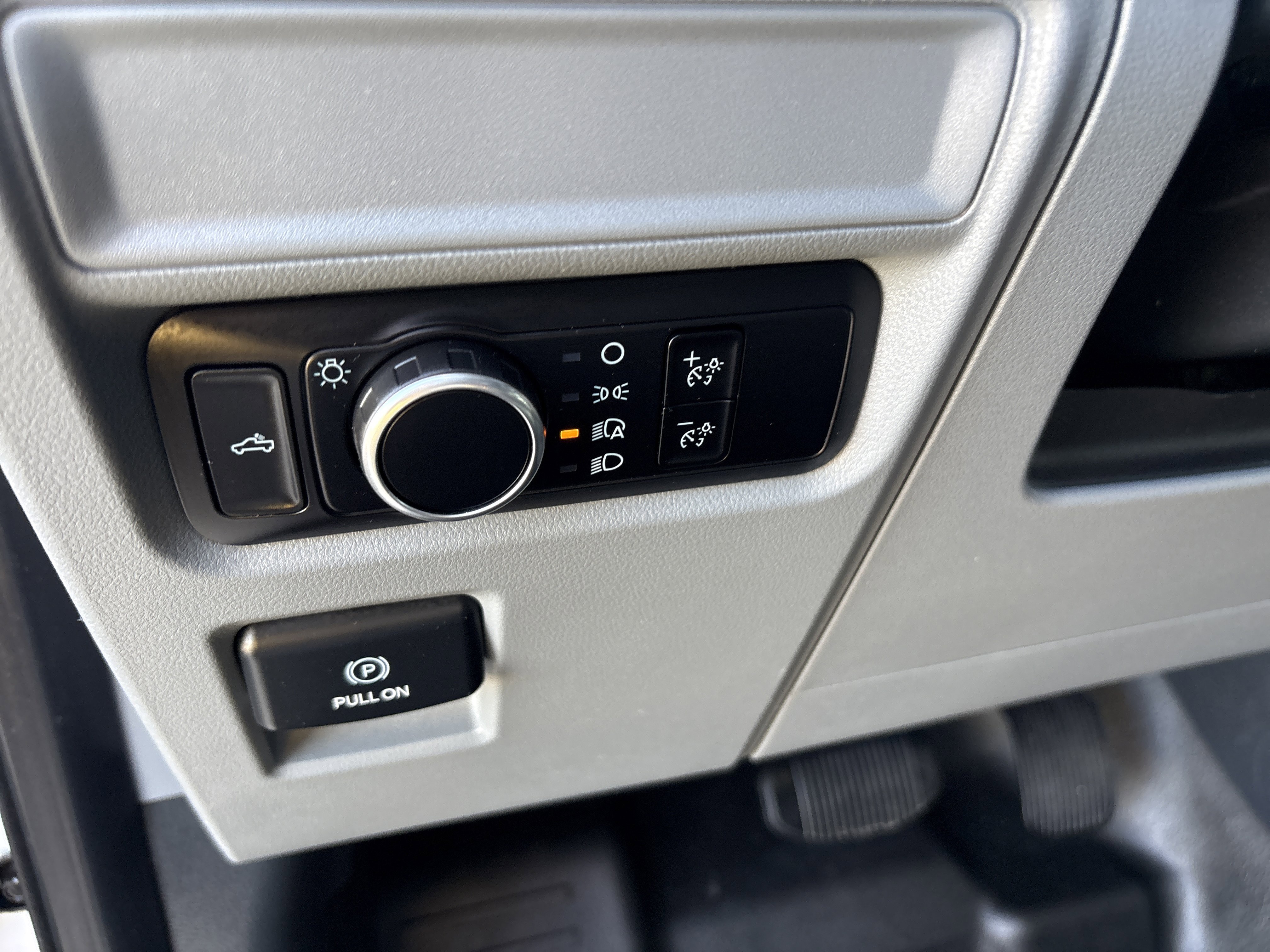 Used 2023 Ford F150 XL image 12