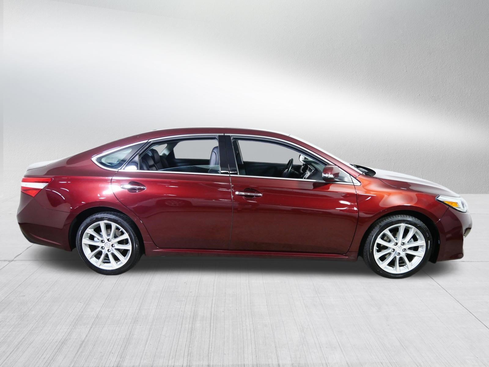 Used 2015 Toyota Avalon XLE Touring FWD image 8
