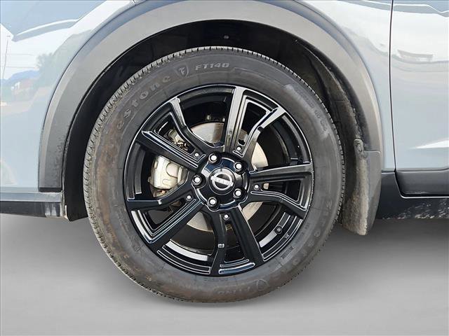 Used 2022 Nissan Kicks SR w/ Interior Electronics Package FWD image 23