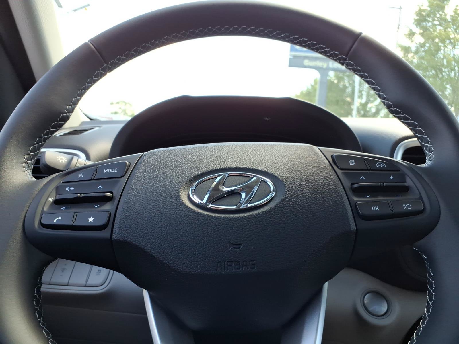 New 2026 Hyundai Venue SEL FWD image 22