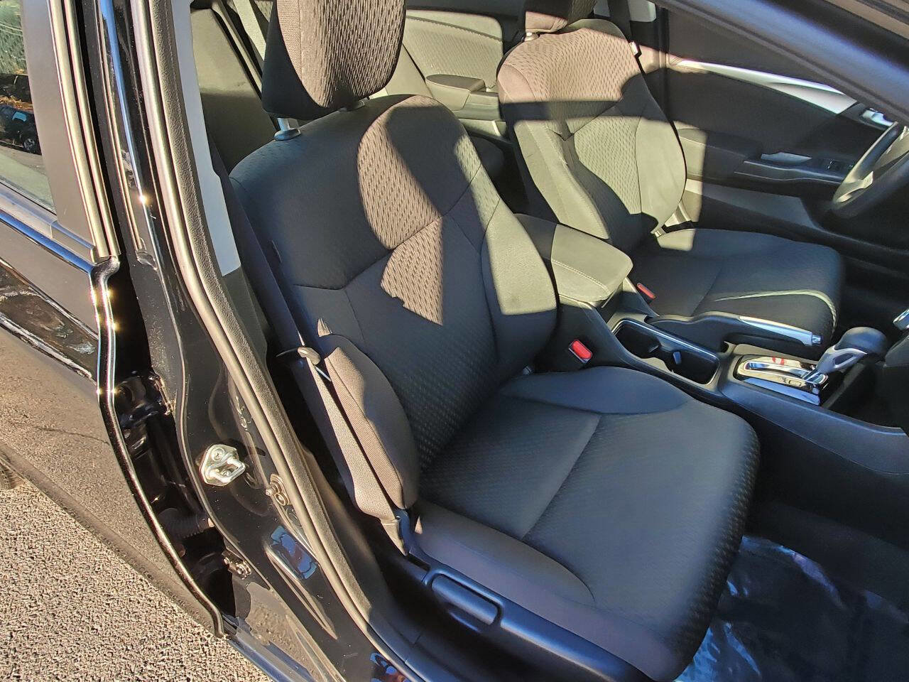 Used 2015 Honda Civic EX image 10