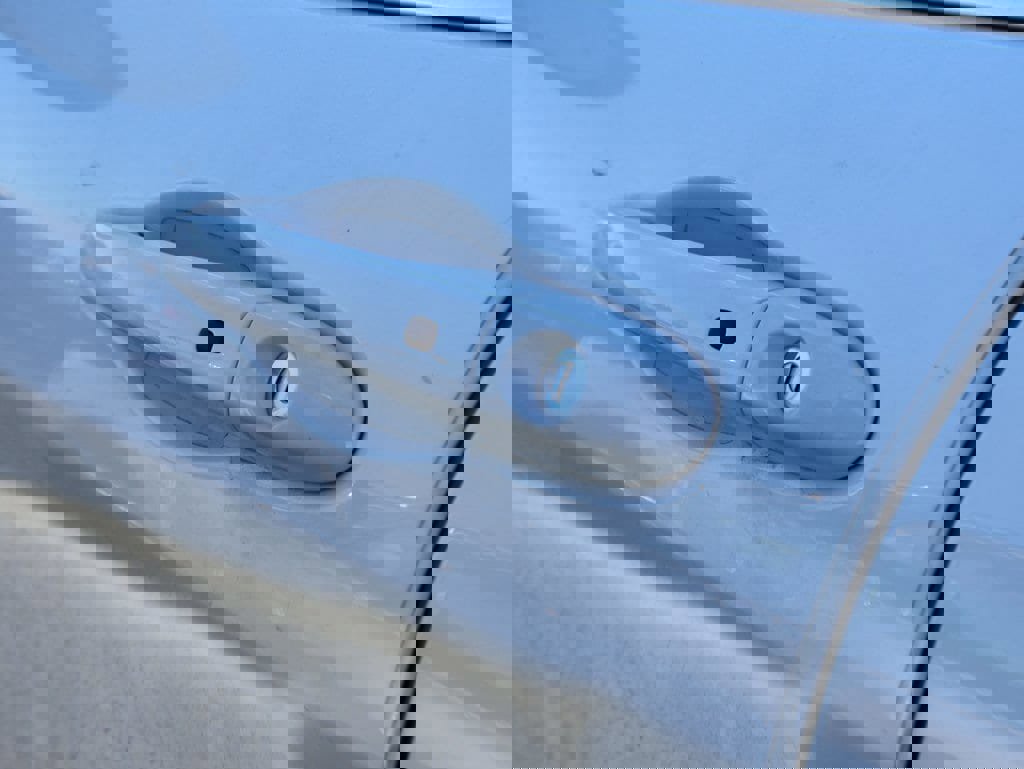 Used 2016 Jeep Cherokee Latitude w/ Comfort/Convenience Group image 17