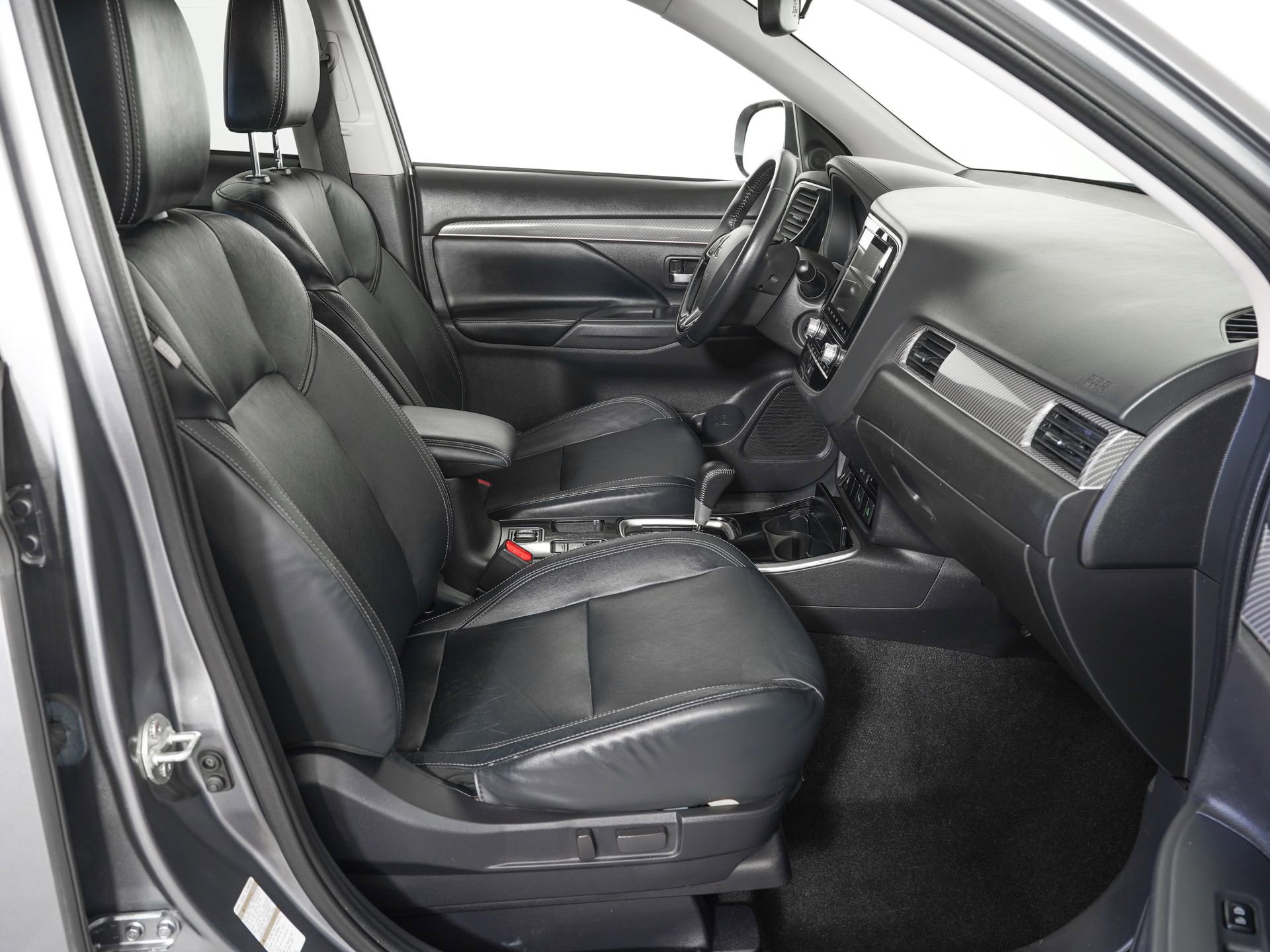 Used 2020 Mitsubishi Outlander SEL image 9