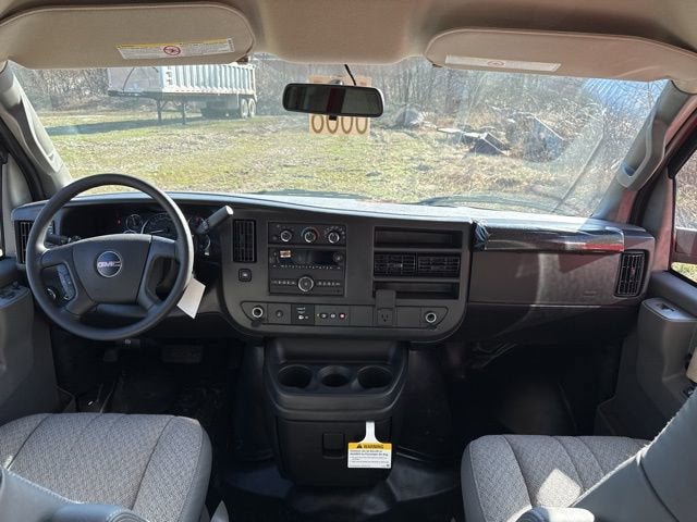 New 2026 GMC Savana 3500 w/ Driver Convenience Package RWD image 26