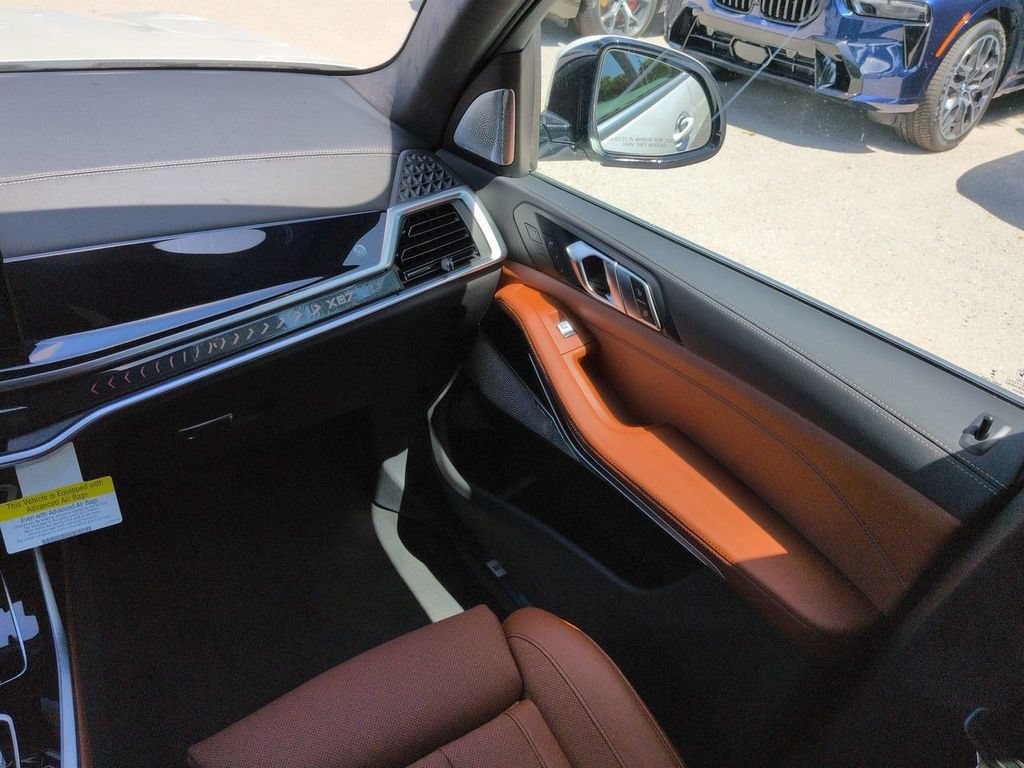 New 2026 BMW ALPINA XB7 AWD/4WD image 17